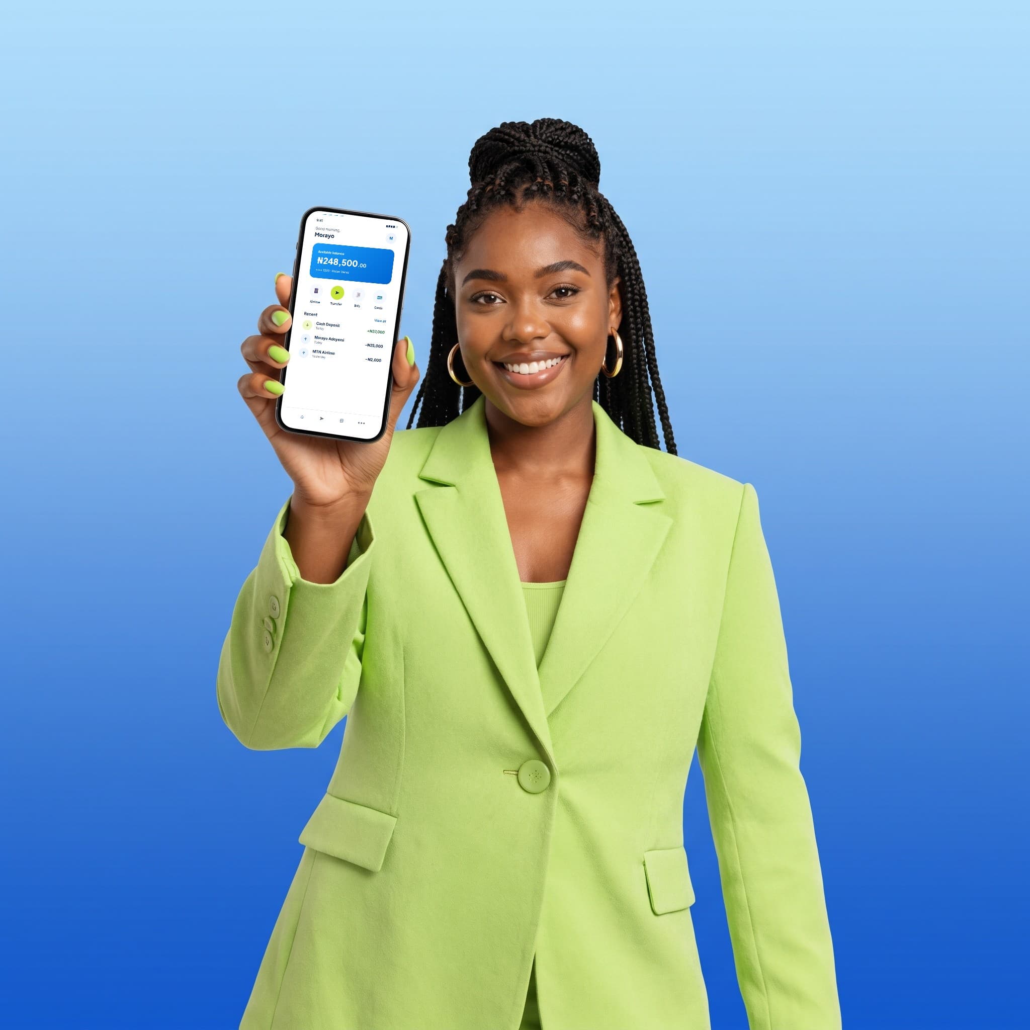 A Pecan customer showing the Pecan app on her phone